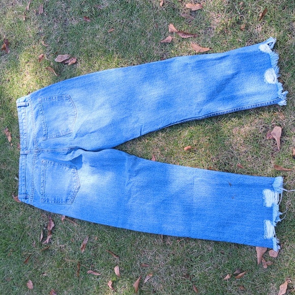 Muselooks size 11 women's jeans with a paint stains - Picture 3 of 5
